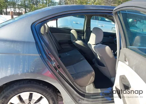 2010 Honda Accord 2.4 Lx из США, поврежденный, VIN 1HGCP2F36AA090564